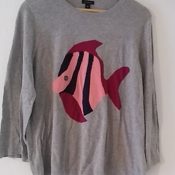 Ann Taylor Knit  top beaded fish front - Picture 1 of 6